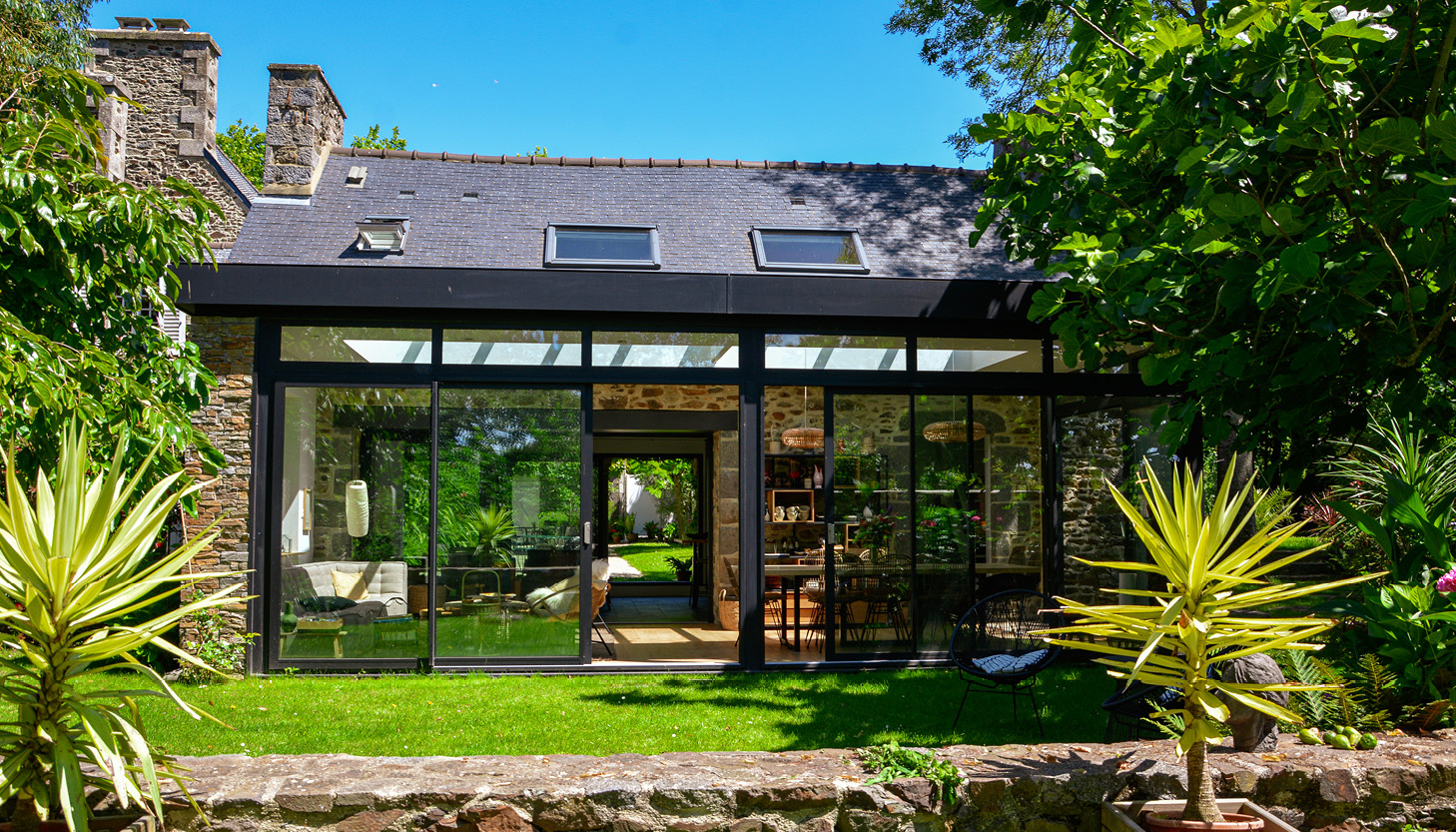 Extension de maison à toit plat