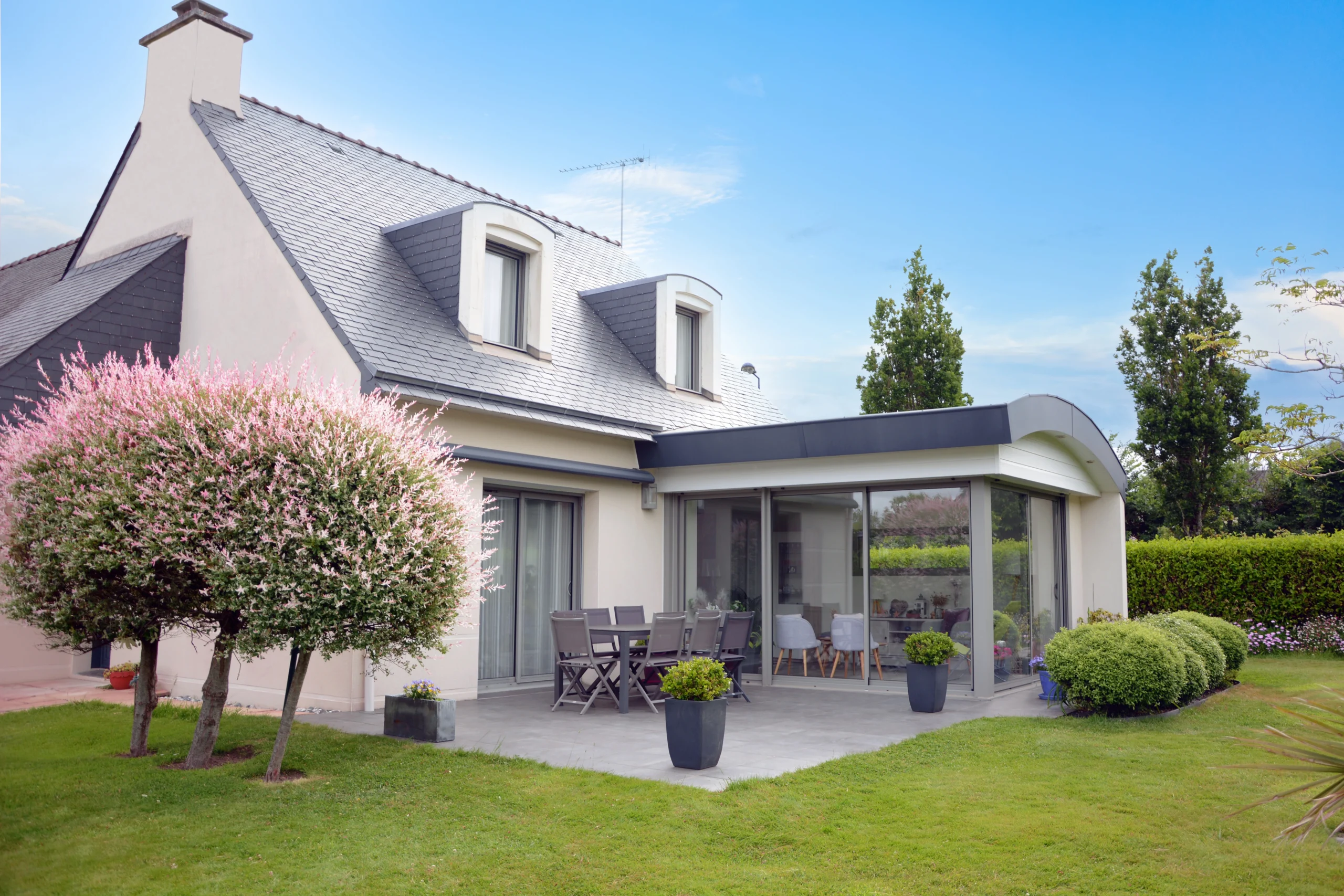 Extension de maison toiture arrondie